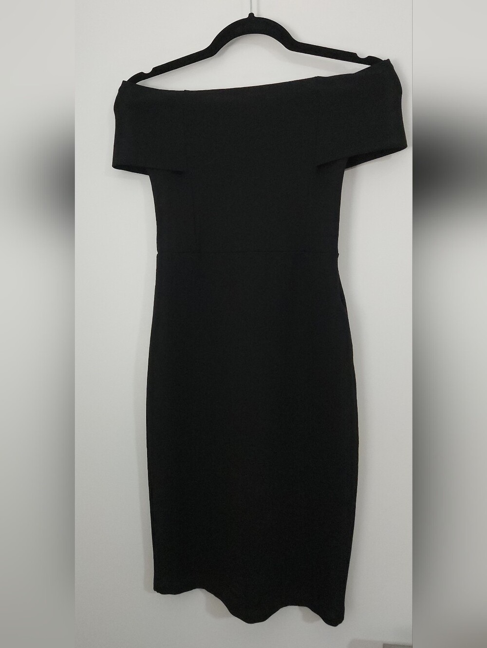 ZARA Classic Black Off-Shoulder Women’s Dress SMALL
